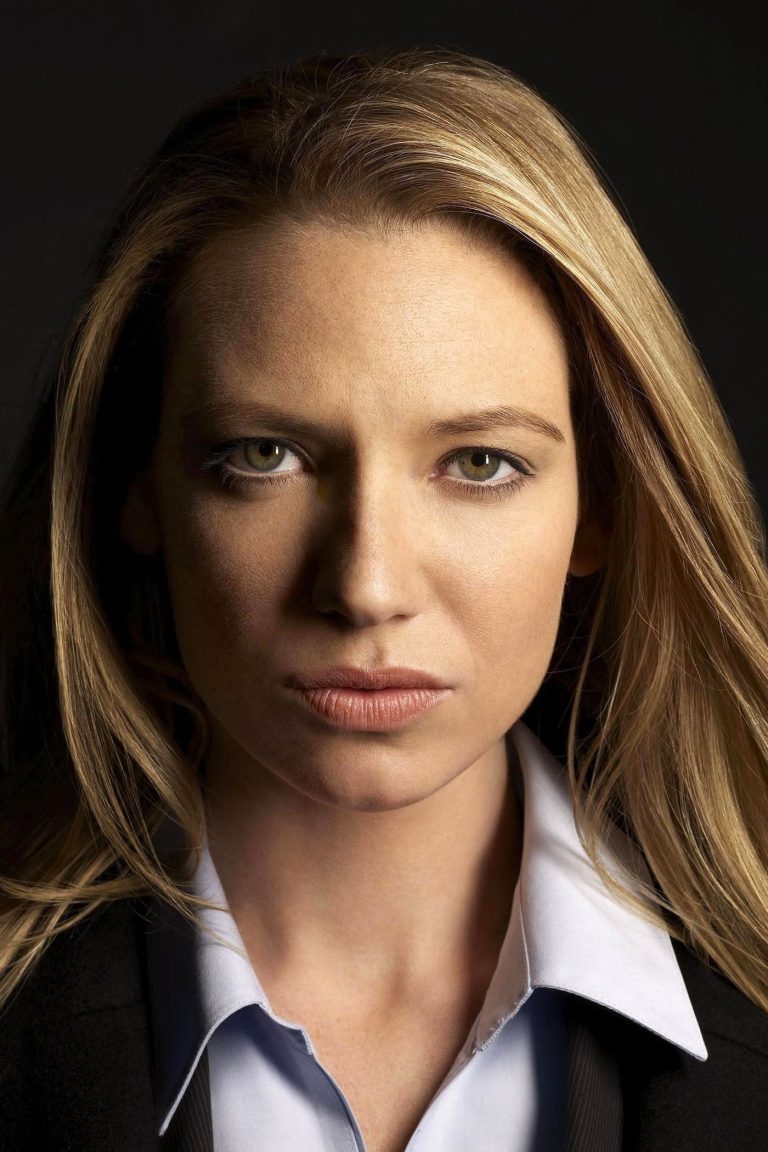 FamousPeopleFacts - Anna Torv