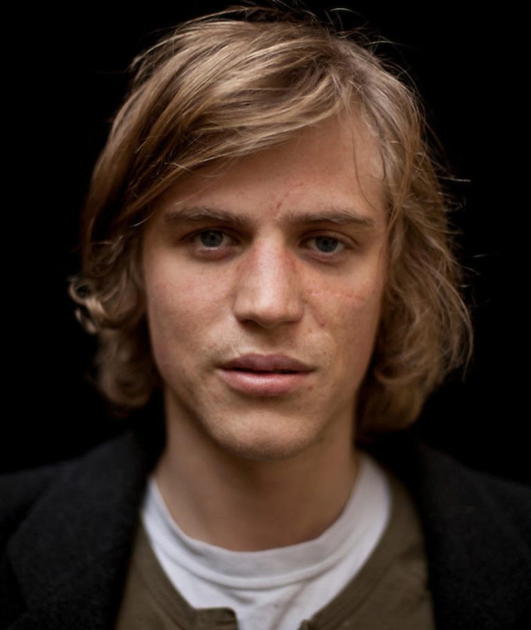 FamousPeopleFacts - Johnny Flynn