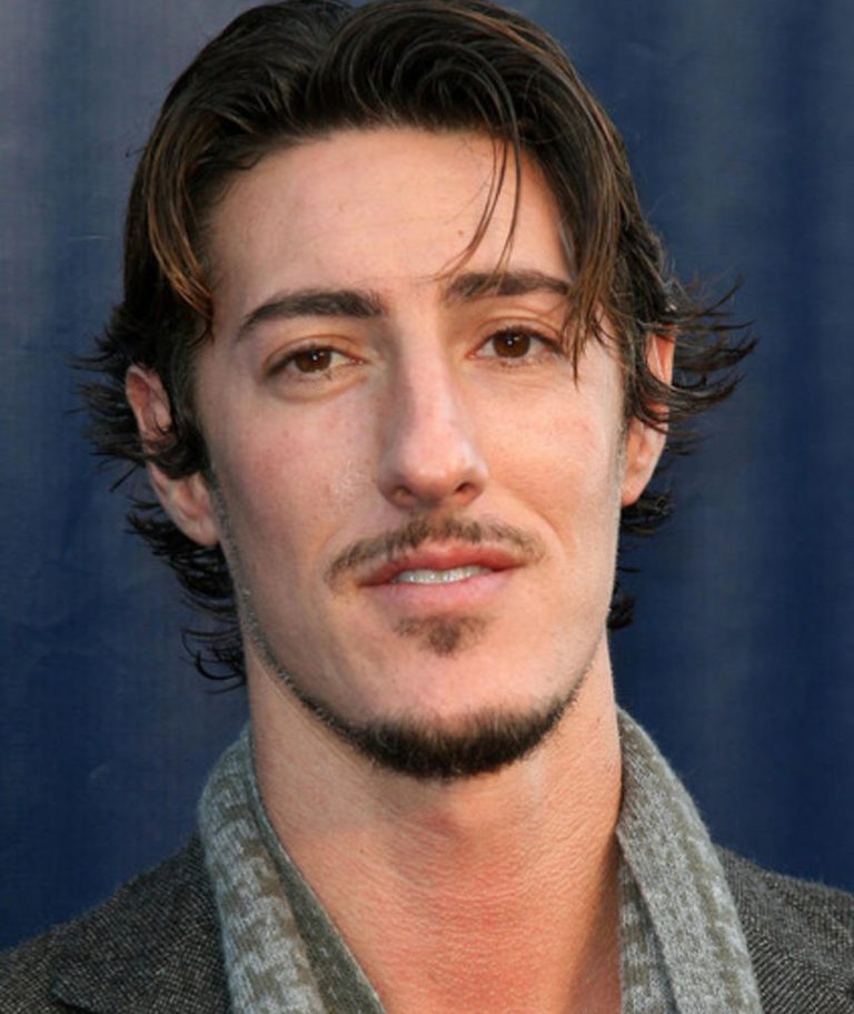 FamousPeopleFacts - Eric Balfour