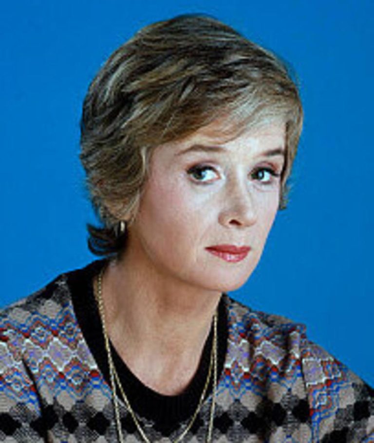 FamousPeopleFacts - Barbara Barrie