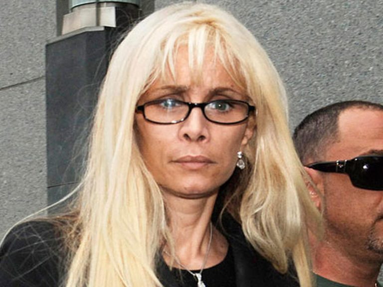 FamousPeopleFacts - Victoria Gotti