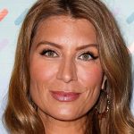 FamousPeopleFacts - Genevieve Gorder