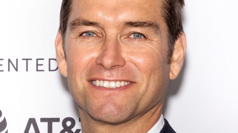 FamousPeopleFacts - Antony Starr