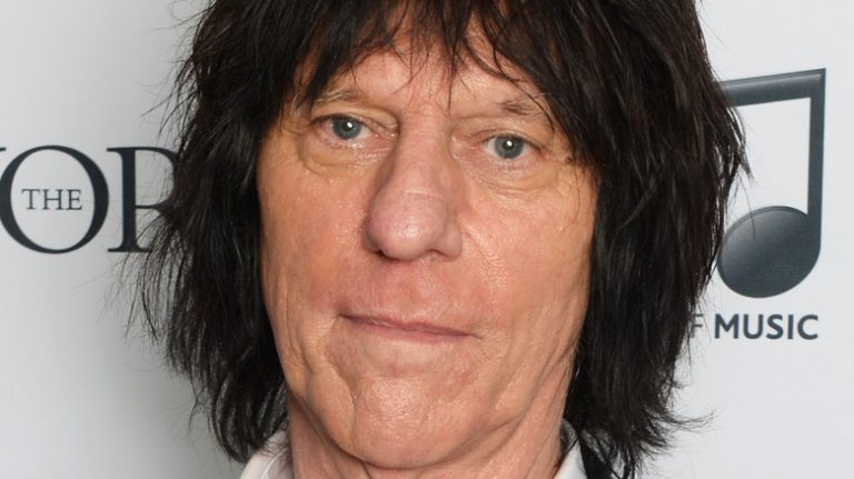 FamousPeopleFacts - Jeff Beck