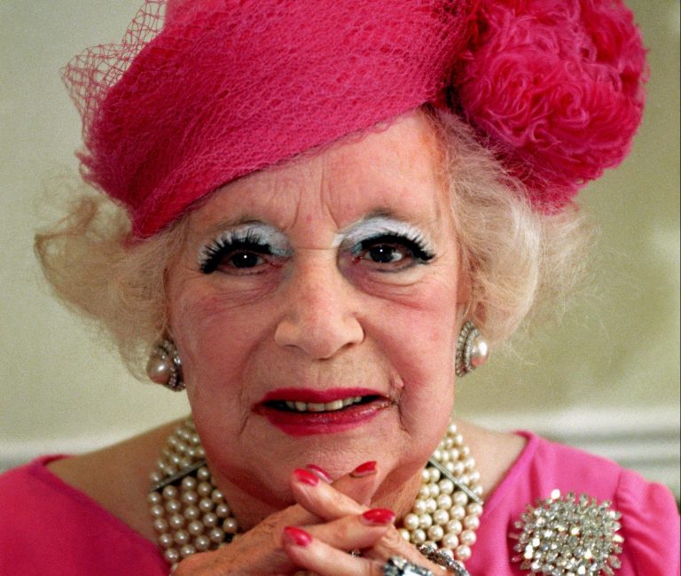 FamousPeopleFacts - Barbara Cartland