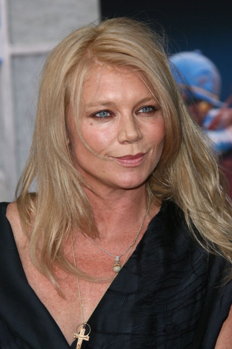 FamousPeopleFacts - Peta Wilson