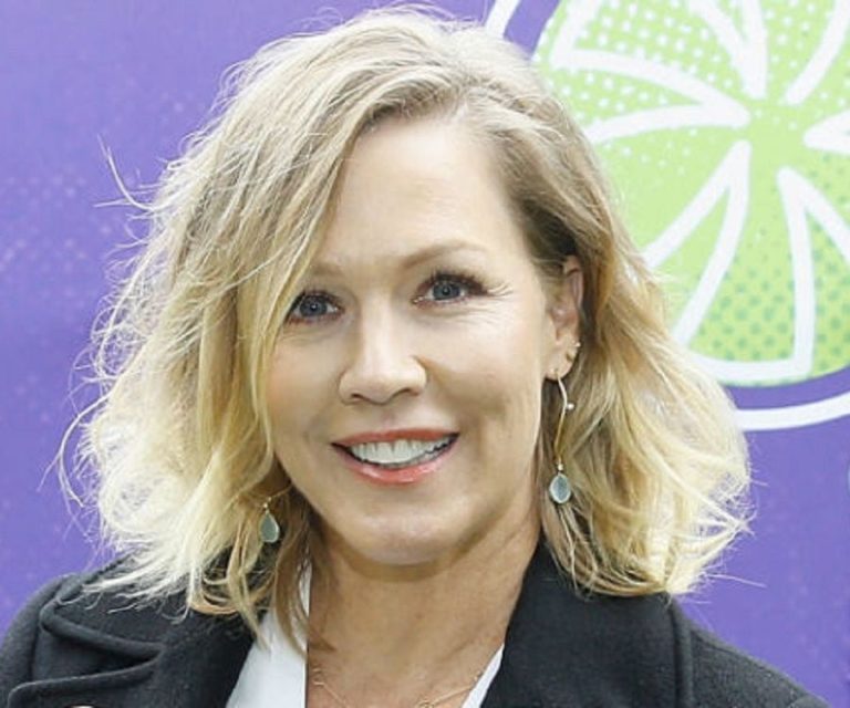 FamousPeopleFacts - Jennie Garth