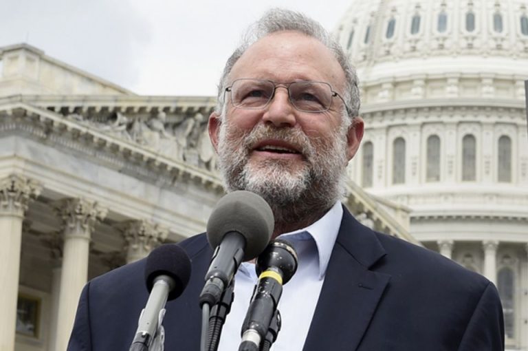 FamousPeopleFacts - Jerry Greenfield