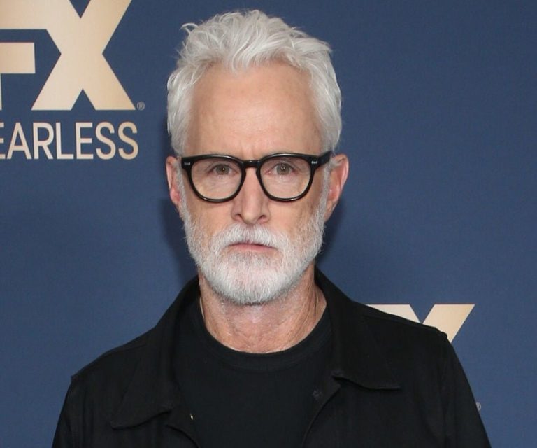 FamousPeopleFacts - John Slattery