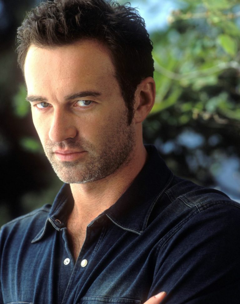 FamousPeopleFacts - Julian McMahon