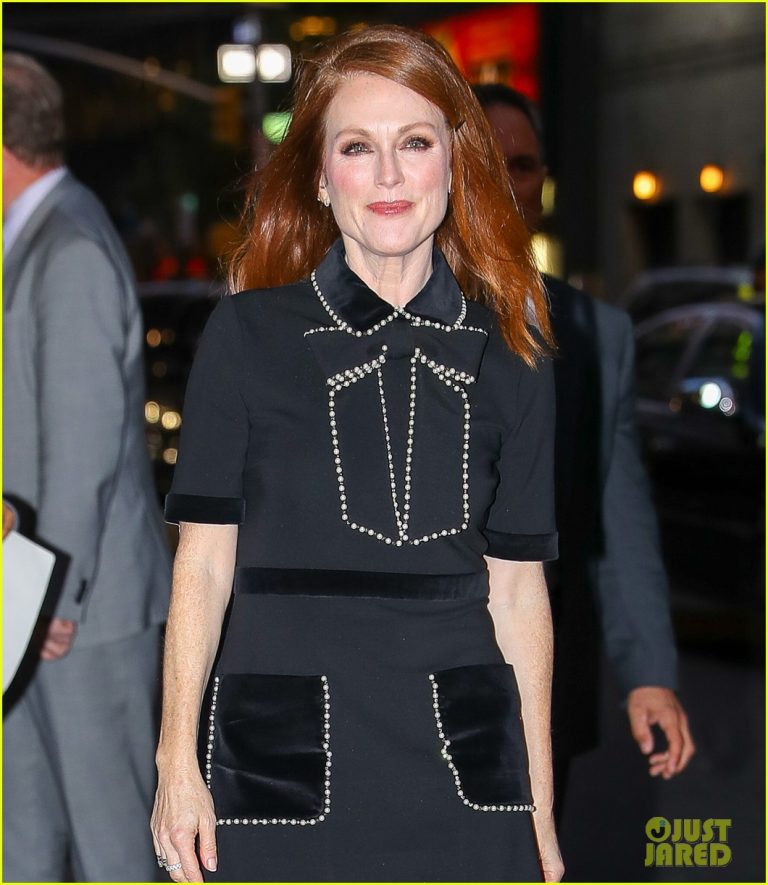 FamousPeopleFacts - Julianne Moore