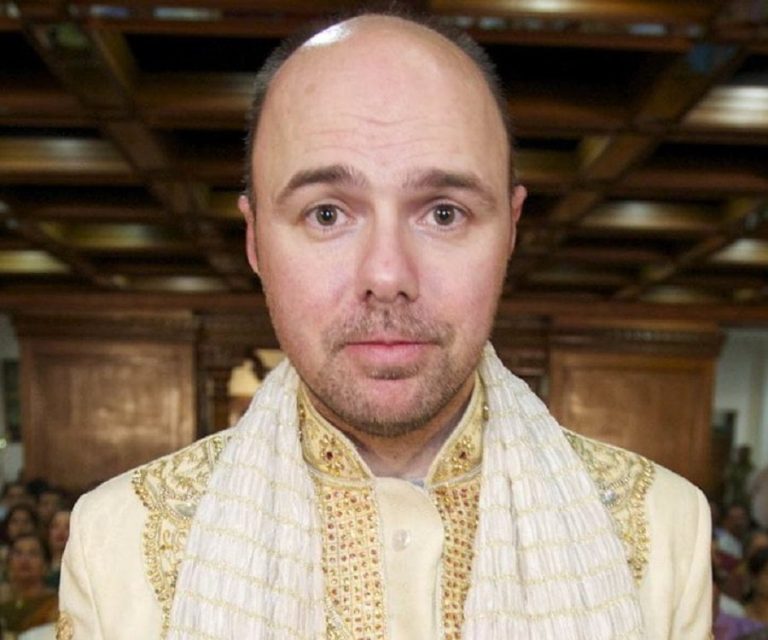 FamousPeopleFacts - Karl Pilkington