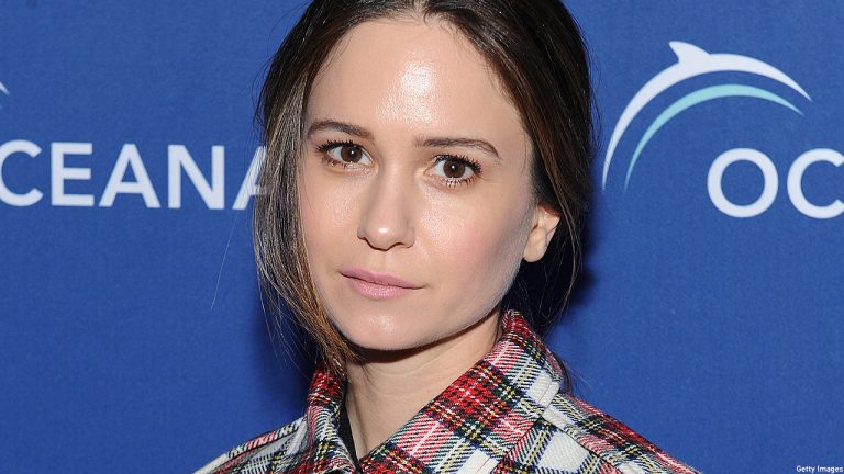 FamousPeopleFacts - Katherine Waterston