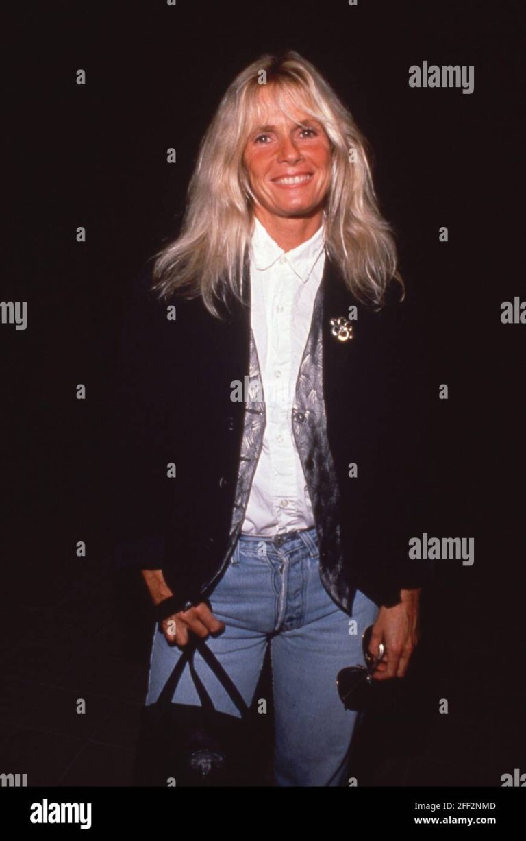 FamousPeopleFacts - Kim Carnes