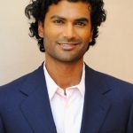 FamousPeopleFacts - Sendhil Ramamurthy