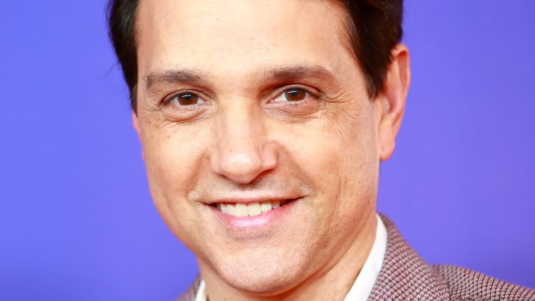 FamousPeopleFacts - Ralph Macchio