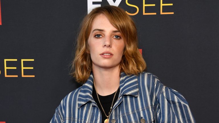 FamousPeopleFacts - Maya Hawke