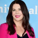 FamousPeopleFacts - Lauren Graham