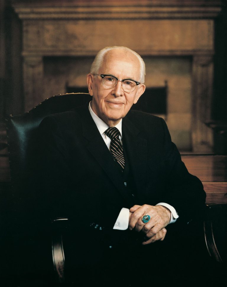 FamousPeopleFacts - Ezra Taft Benson