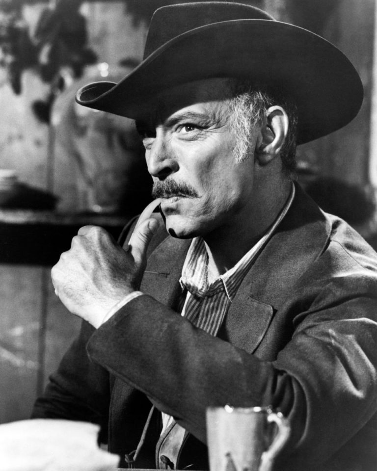 FamousPeopleFacts - Lee Van Cleef