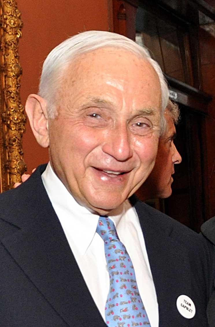 FamousPeopleFacts - Les Wexner