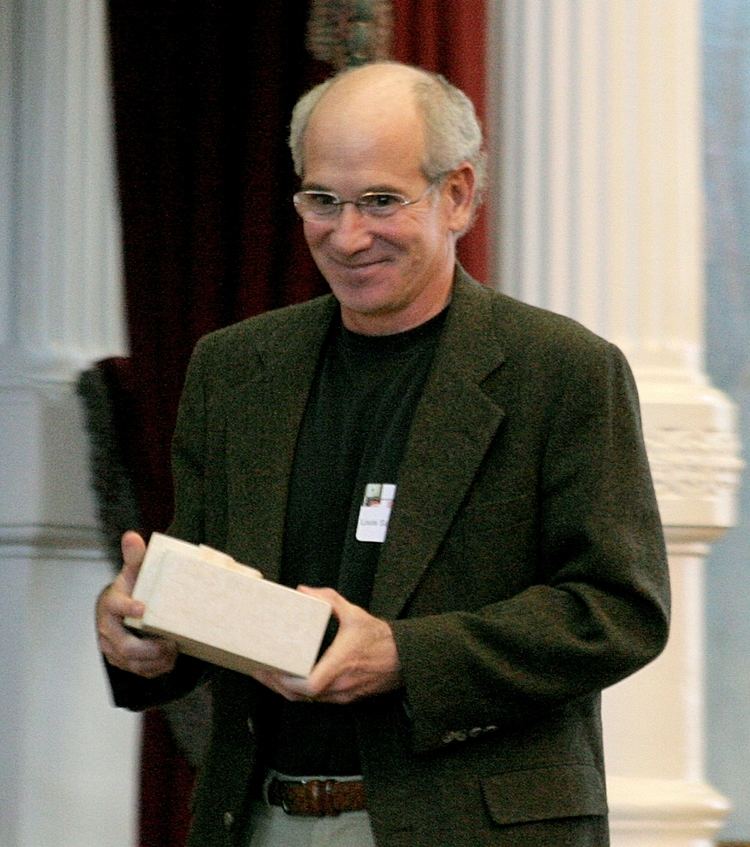 FamousPeopleFacts - Louis Sachar