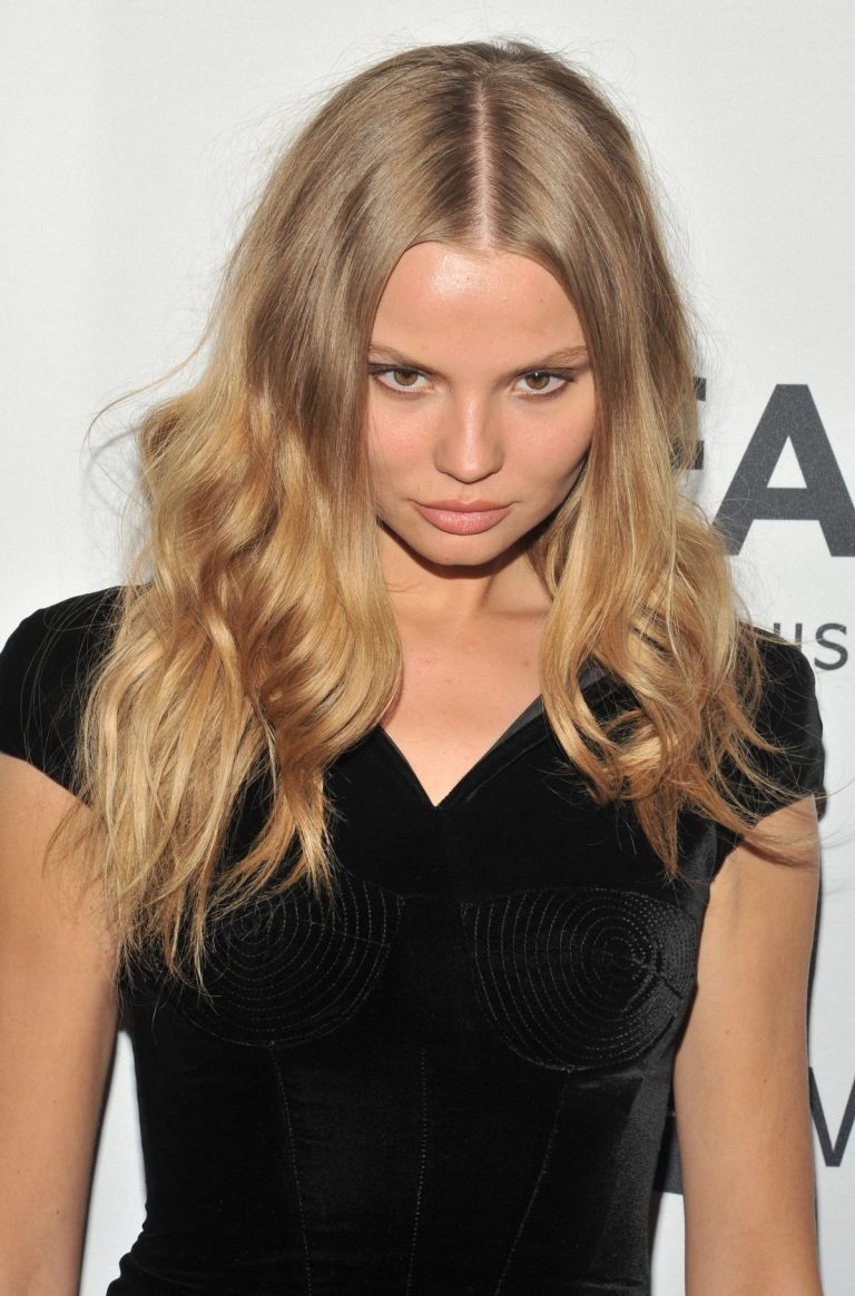 FamousPeopleFacts - Magdalena Frackowiak