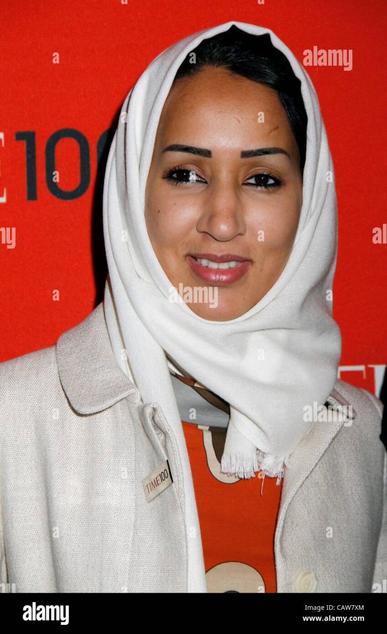 FamousPeopleFacts - Manal al-Sharif