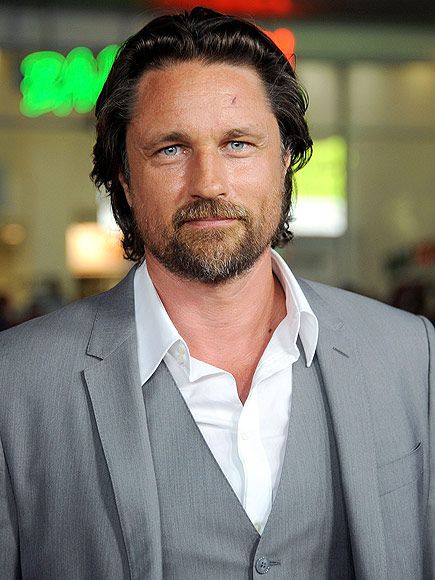 FamousPeopleFacts - Martin Henderson