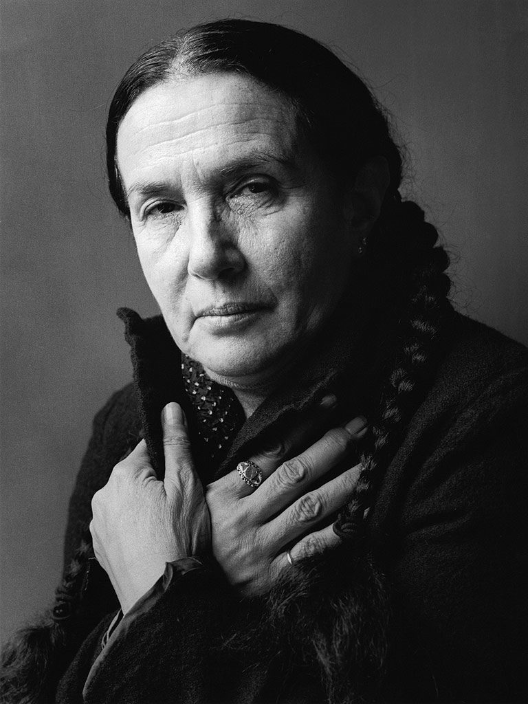 FamousPeopleFacts - Mary Ellen Mark