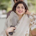 FamousPeopleFacts - Mawra Hocane