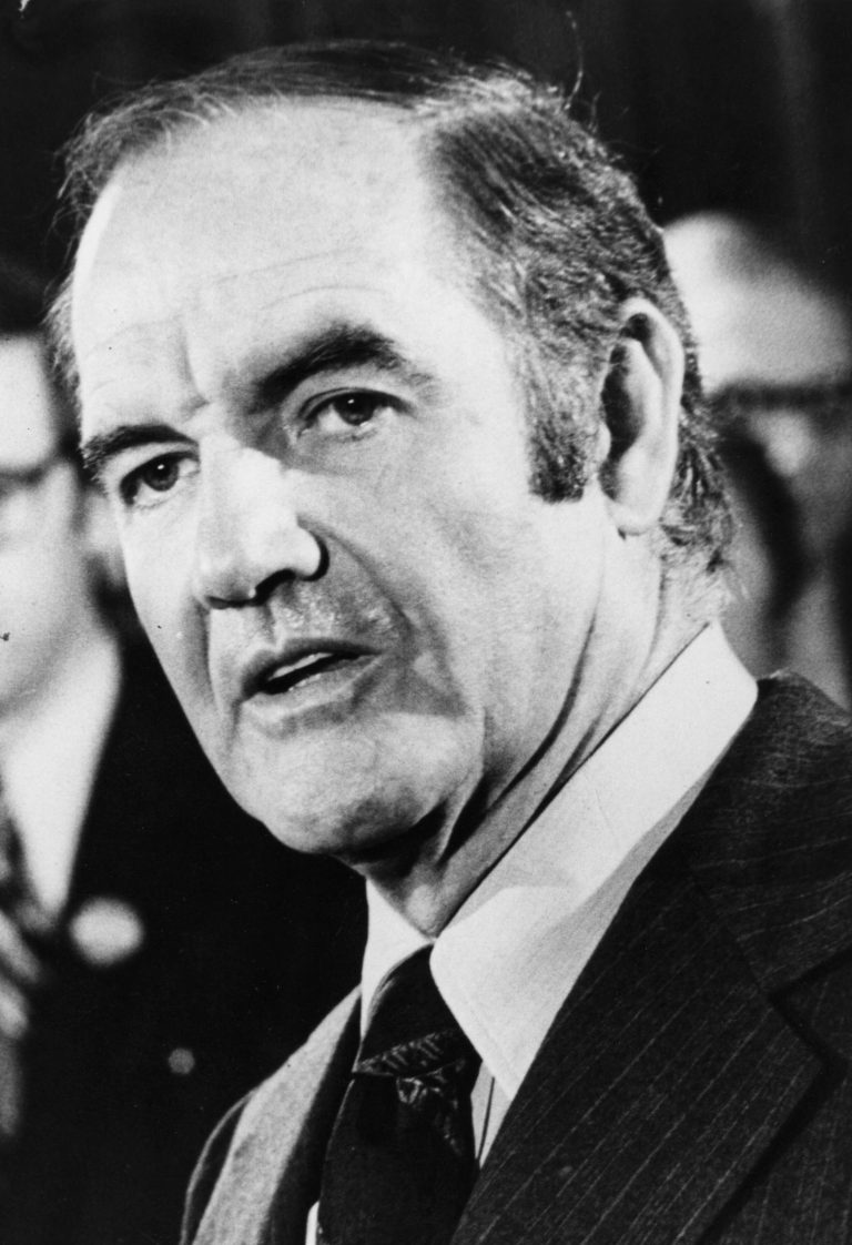 FamousPeopleFacts - George McGovern