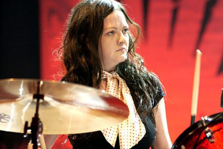 FamousPeopleFacts - Meg White