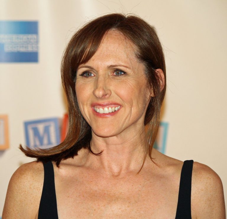 FamousPeopleFacts - Molly Shannon