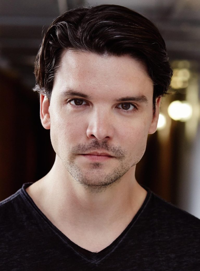 FamousPeopleFacts - Andrew-Lee Potts