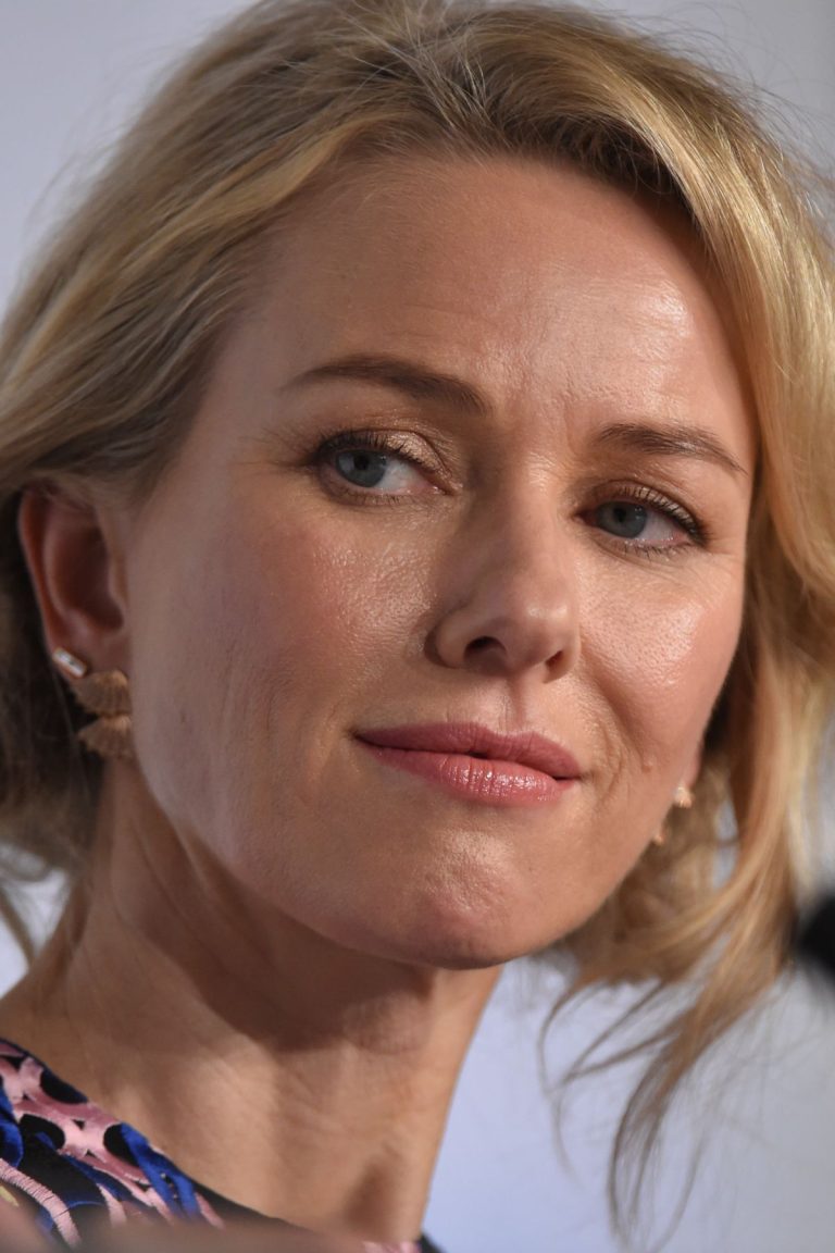 FamousPeopleFacts - Naomi Watts