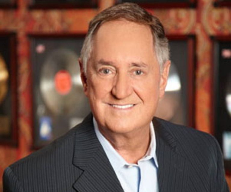 FamousPeopleFacts - Neil Sedaka