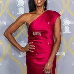 FamousPeopleFacts - Renee Elise Goldsberry