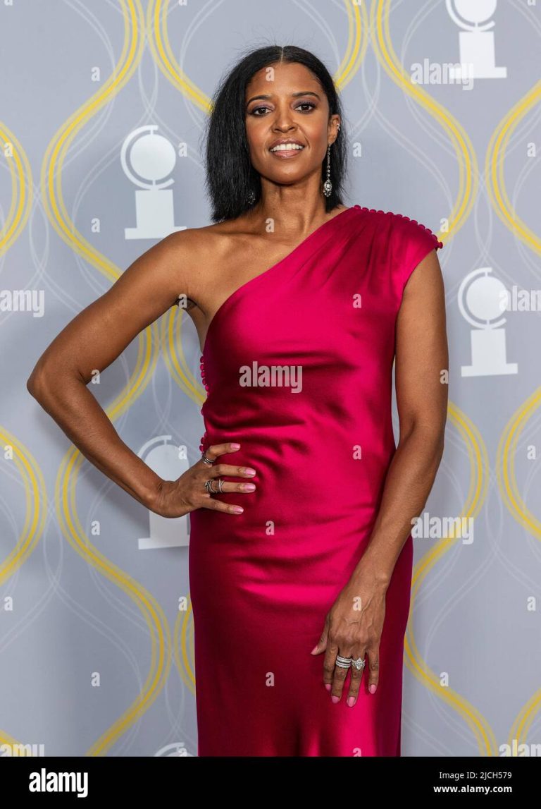 FamousPeopleFacts - Renee Elise Goldsberry