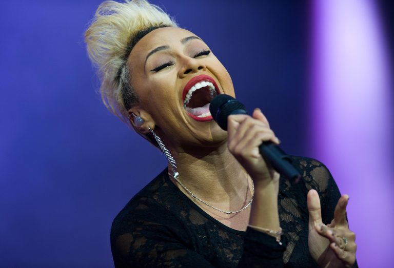 FamousPeopleFacts - Emeli Sande