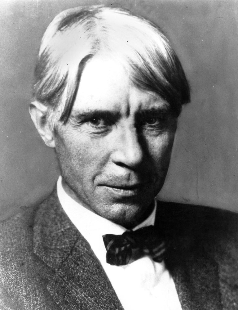 FamousPeopleFacts - Carl Sandburg