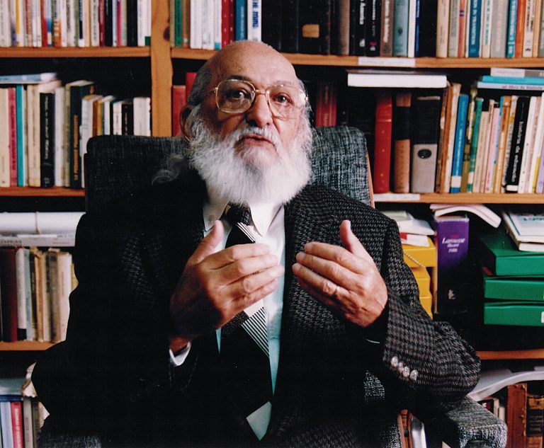 FamousPeopleFacts - Paulo Freire