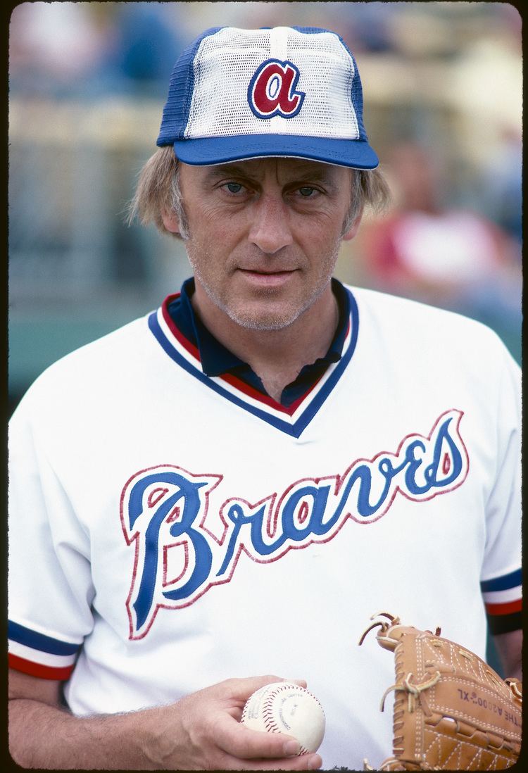 FamousPeopleFacts - Phil Niekro