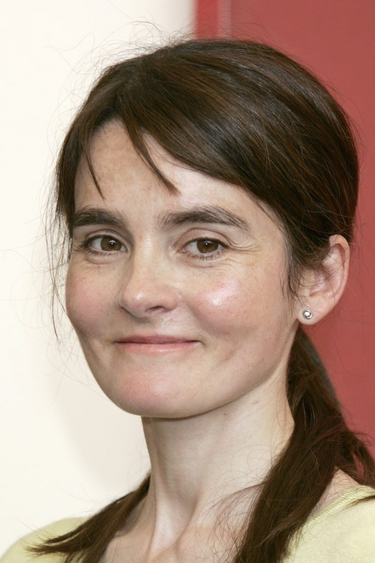 FamousPeopleFacts - Shirley Henderson