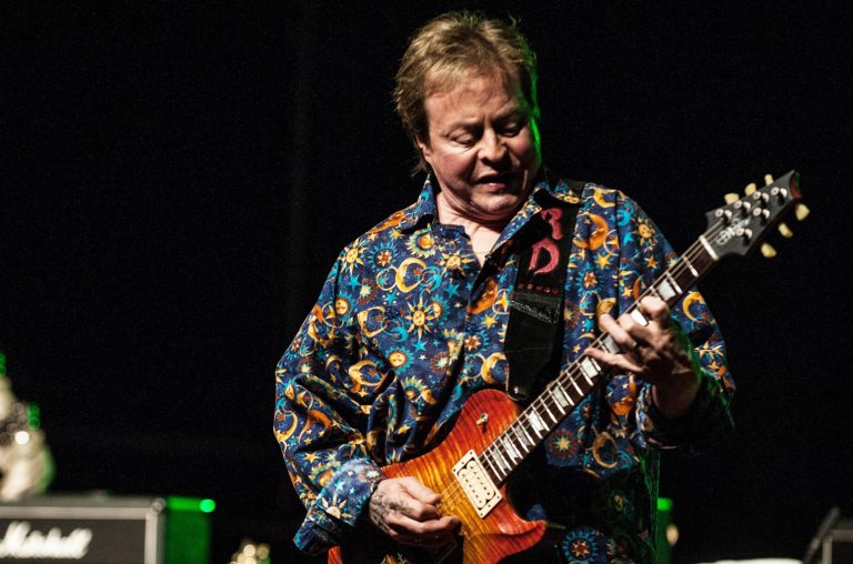 FamousPeopleFacts - Rick Derringer