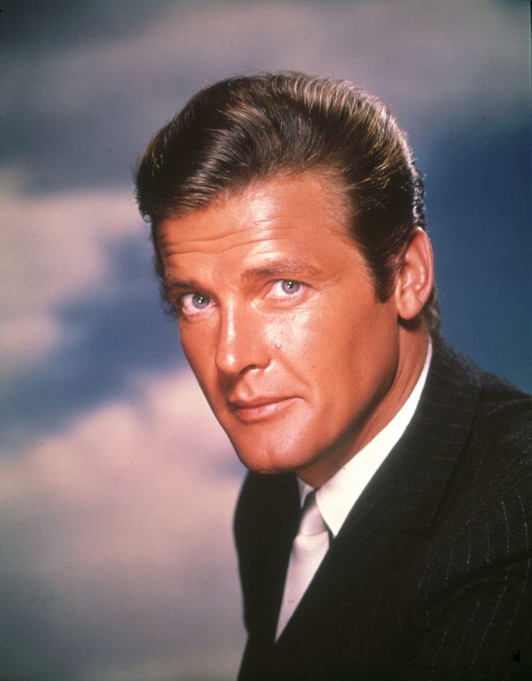 FamousPeopleFacts - Roger Moore