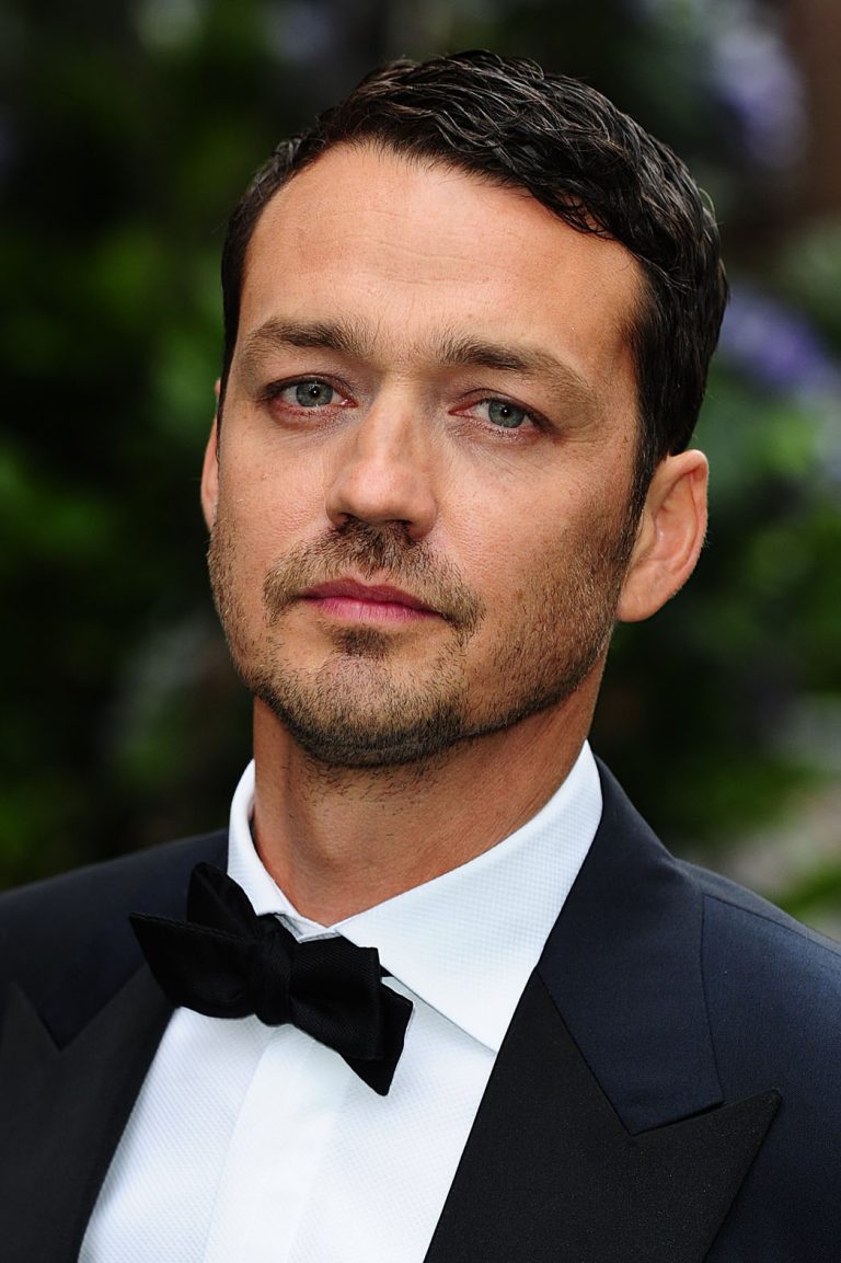 FamousPeopleFacts - Rupert Sanders