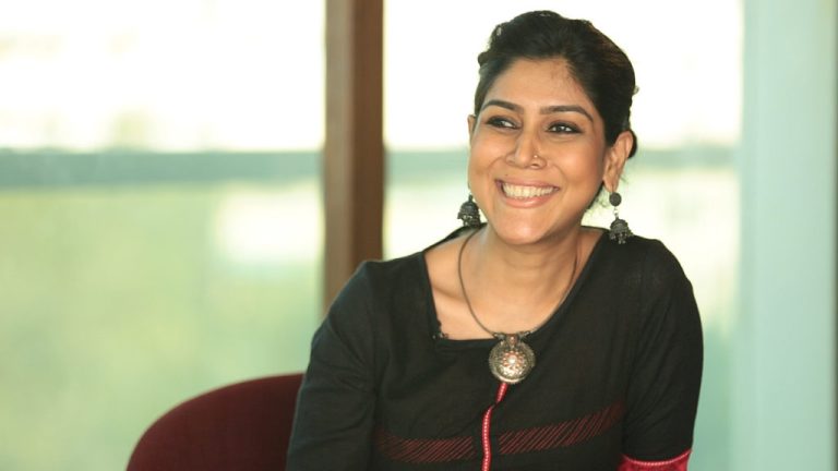 FamousPeopleFacts - Sakshi Tanwar