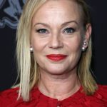 FamousPeopleFacts - Samantha Mathis