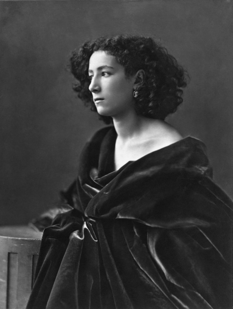 FamousPeopleFacts - Sarah Bernhardt